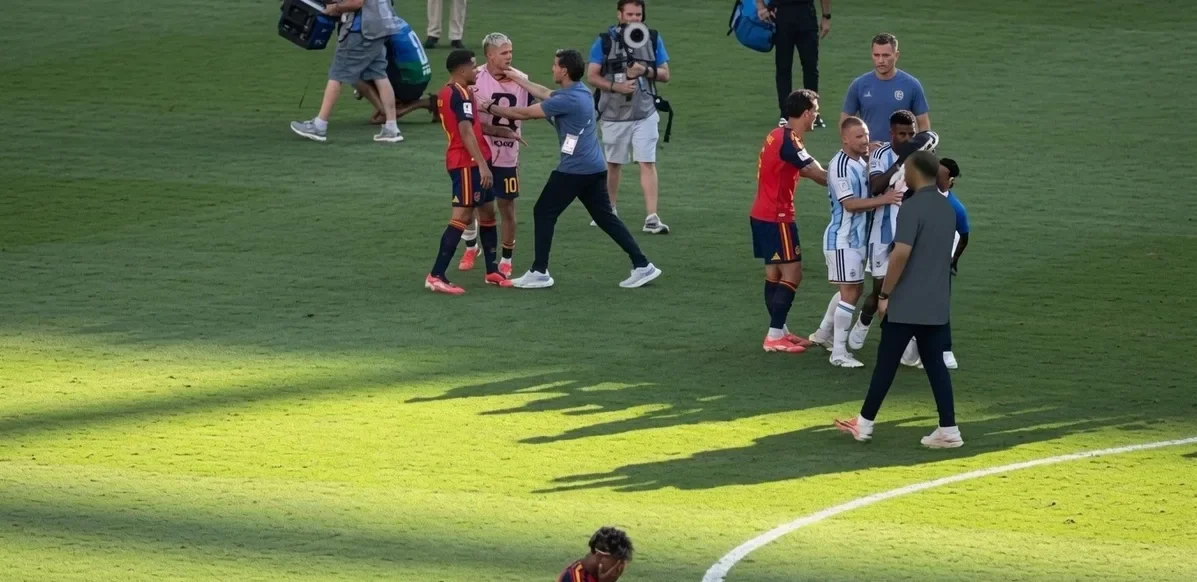 Argentina Assistance Coach Roberto Ayala Hitting Spain Dani Olmo