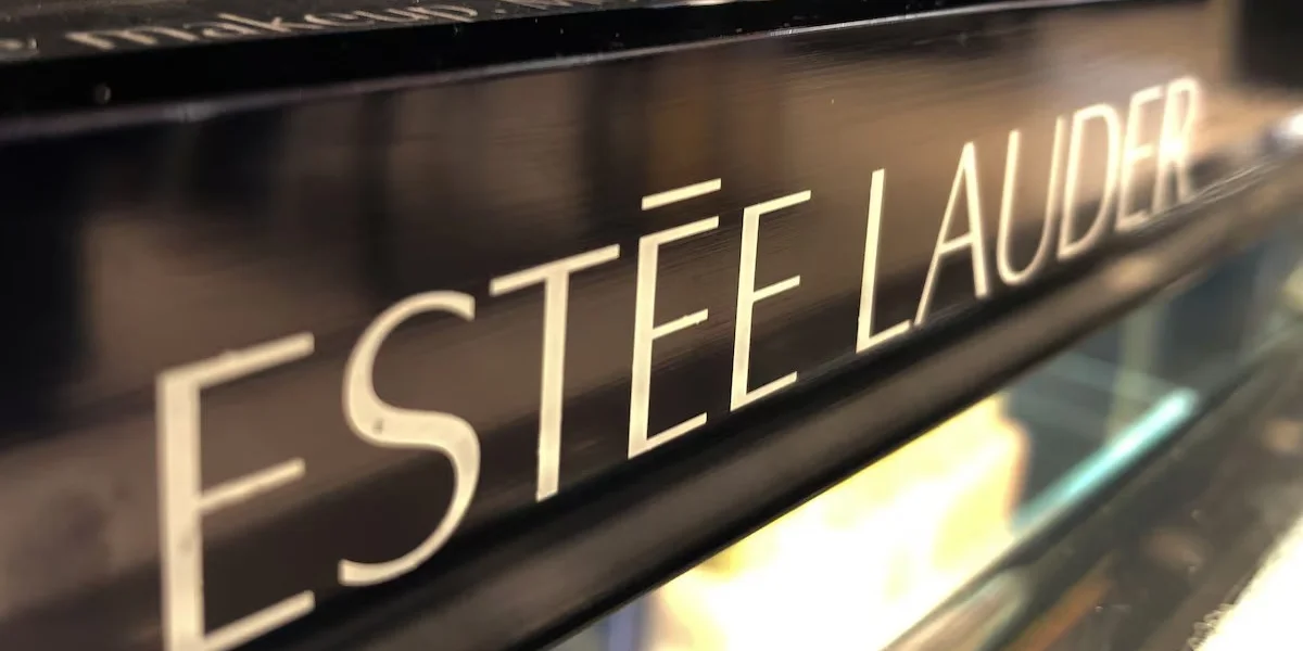 Estée Lauder Earnings 2026: Strong Profit Forecast on Fragrance Demand