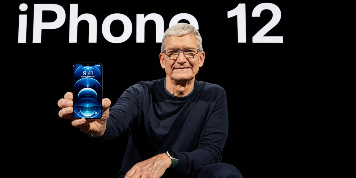Tim Cook Marks Last Day as Apple CEO Ahead of Leadership Handover