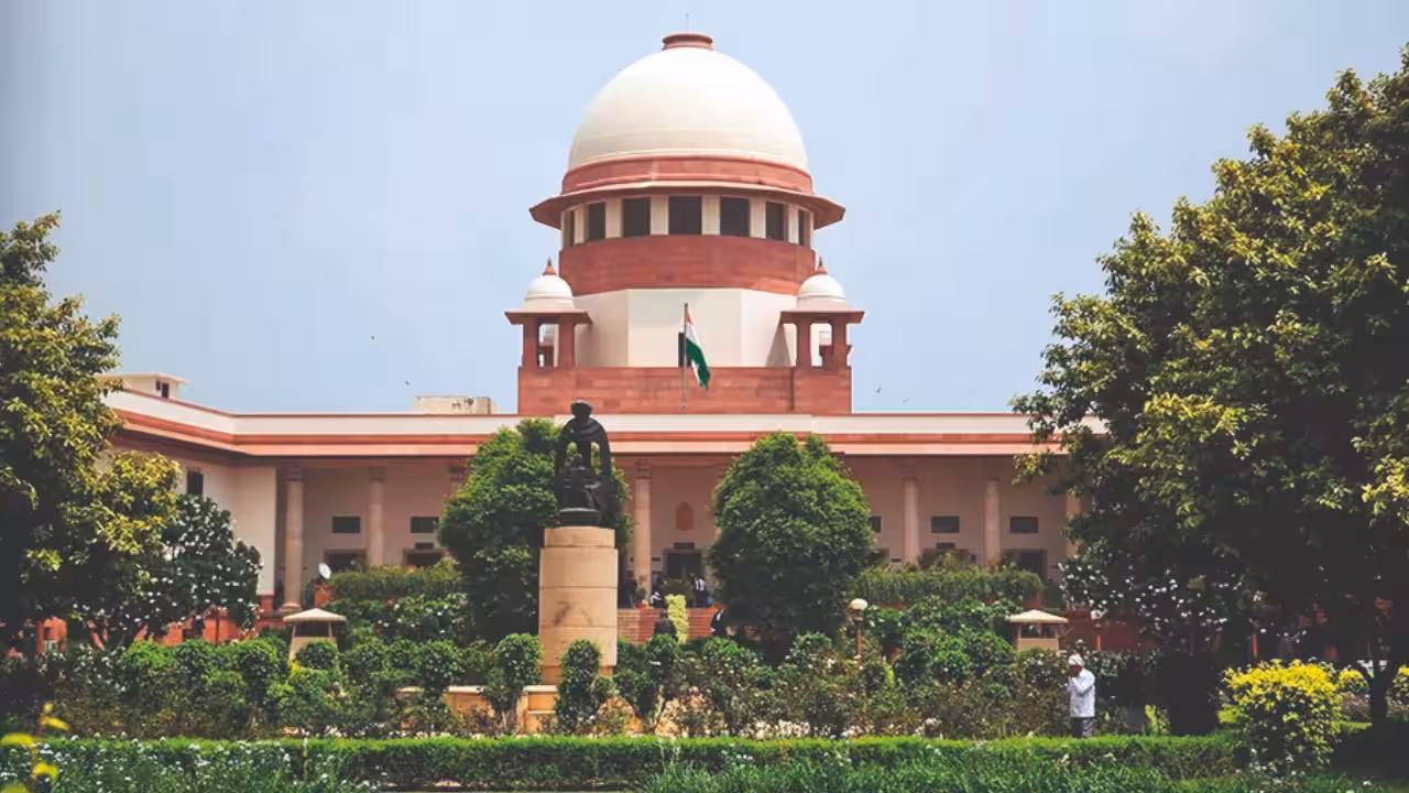 Supreme Court protests: Breaking news on lawyer access mandates