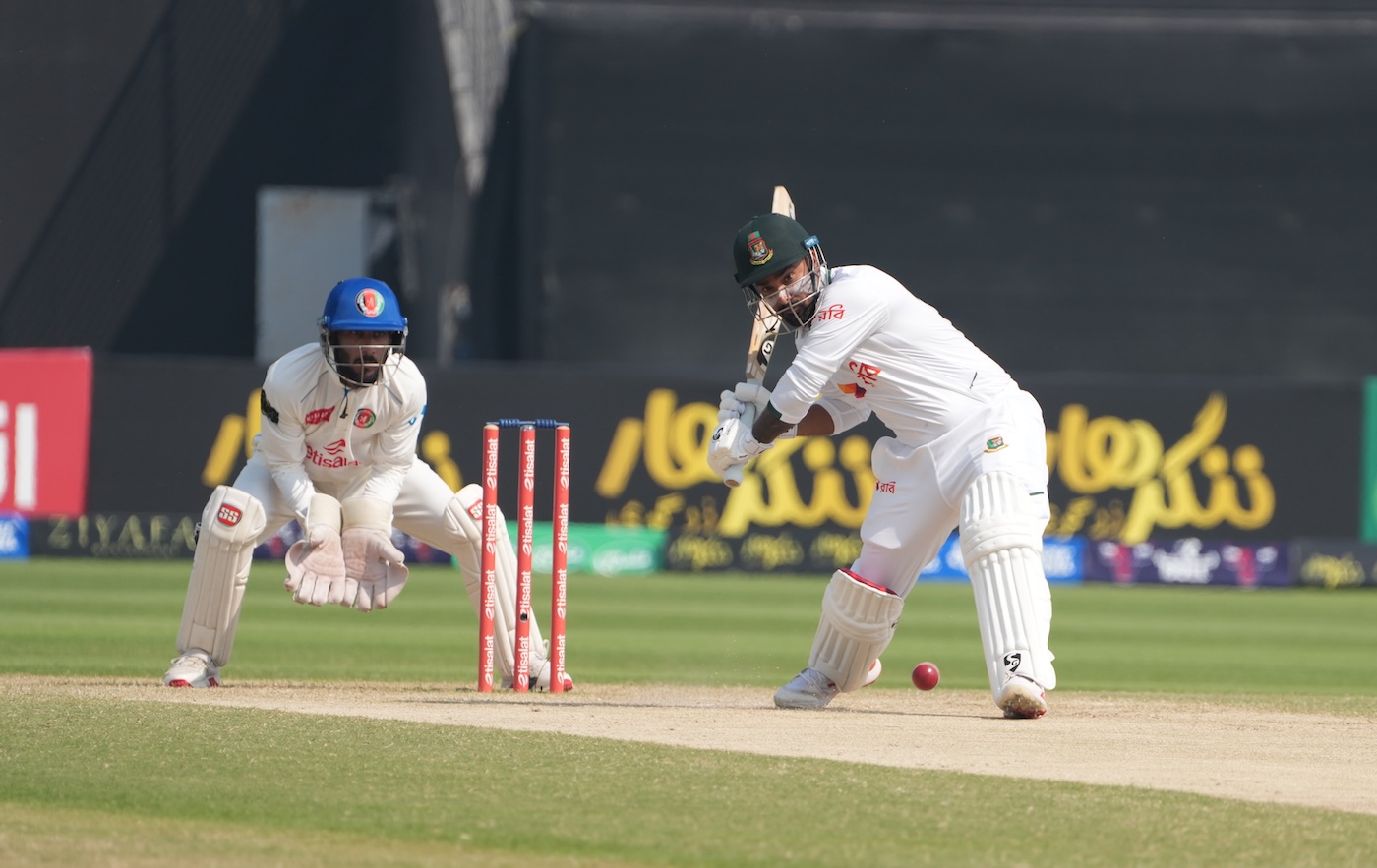 Litton Das batting: New aggressive masterclass secures 400+ lead