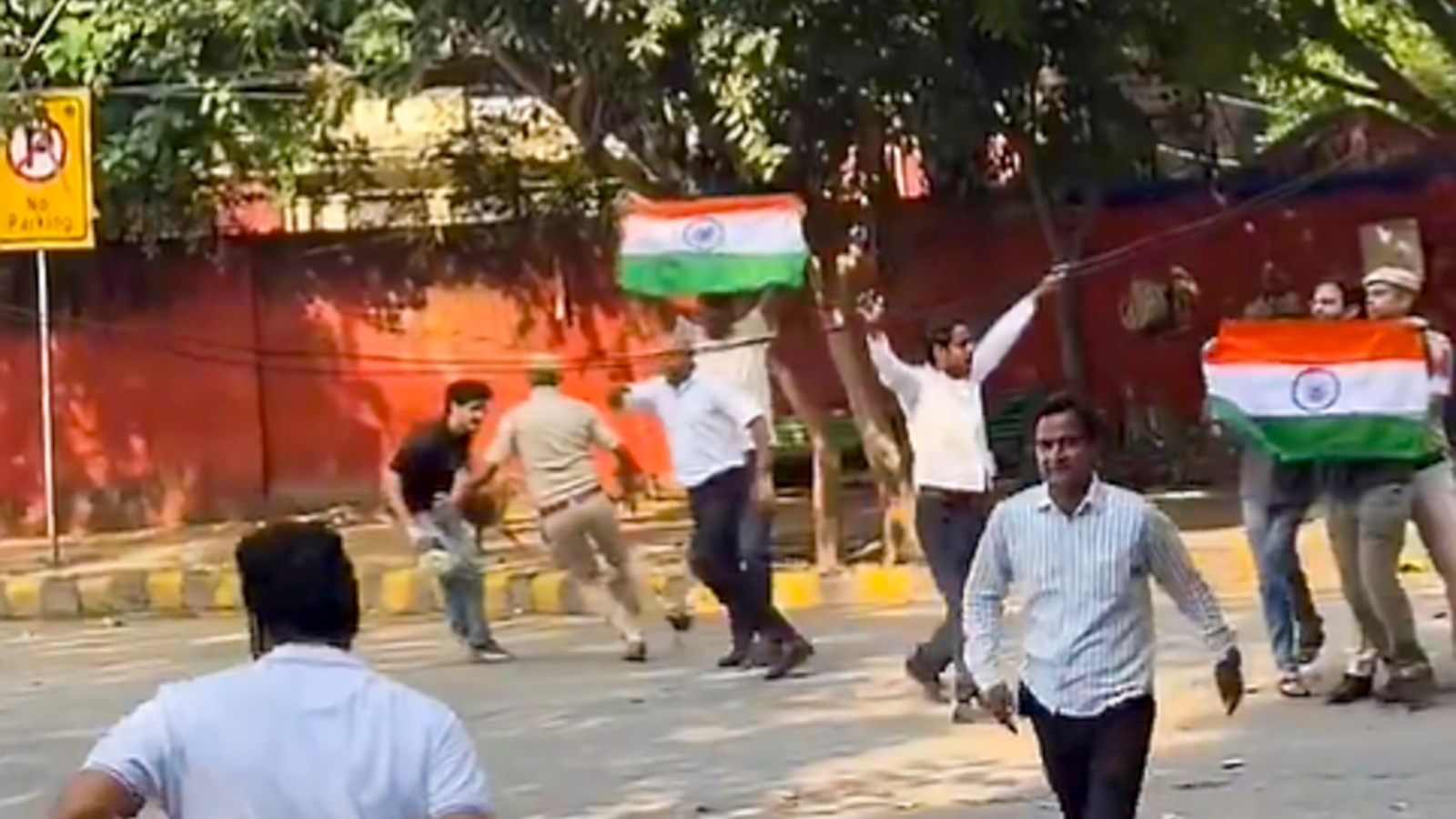 CJP leaders detained: Breaking allegations against Delhi police