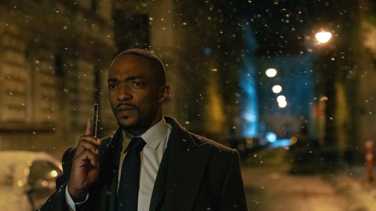 12 12 12 series: New Apple TV Heist Thriller With Mackie and Dornan